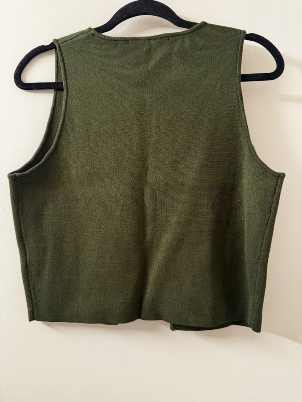 Zara Women's Hunter Green Knit Vest With Silver Buttons (Size Large) - Picture 2 of 3